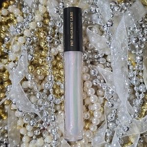 Pat McGrath HOLOGRAPHIC Lust Gloss in the shade Aliengenic